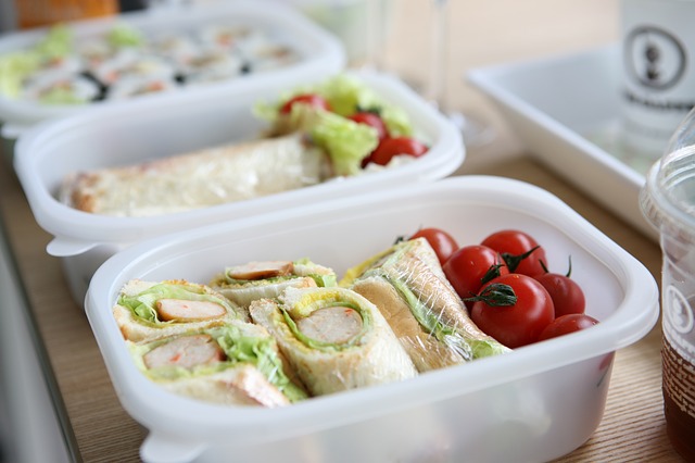 meals in lunch boxes