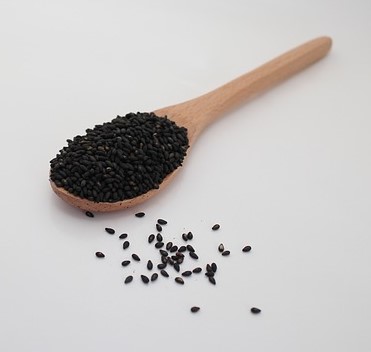 Black sesame seeds